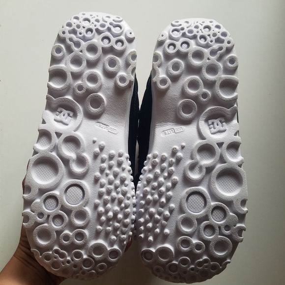 DC Snowboarding Black quilted boots Unisex size 7 - Picture 8 of 13